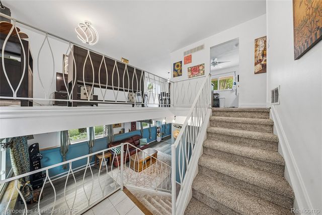 2771 Winter Drive, Troy, MI 48083