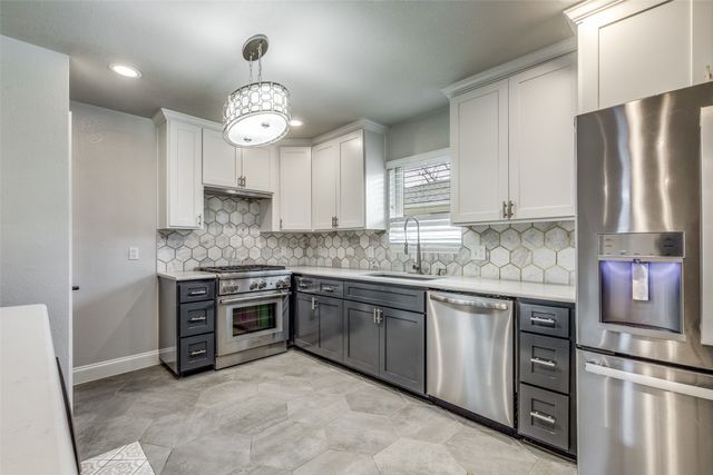 7235 Rutgers Drive, Dallas, TX 75214