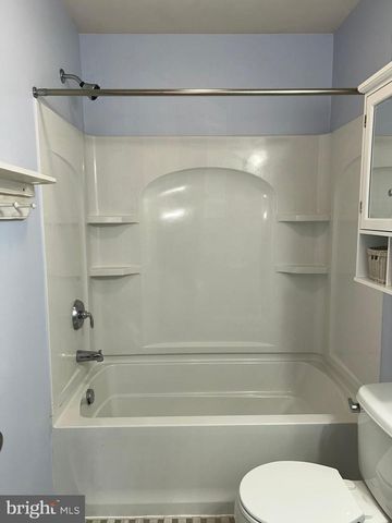 322 WOODBRIDGE DR, Etters, PA 17319