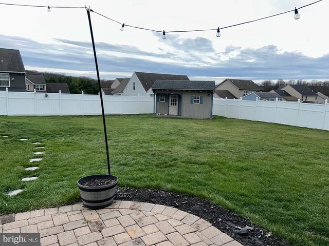 322 WOODBRIDGE DR, Etters, PA 17319