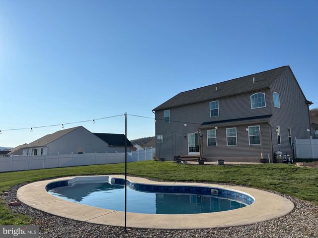 322 WOODBRIDGE DR, Etters, PA 17319