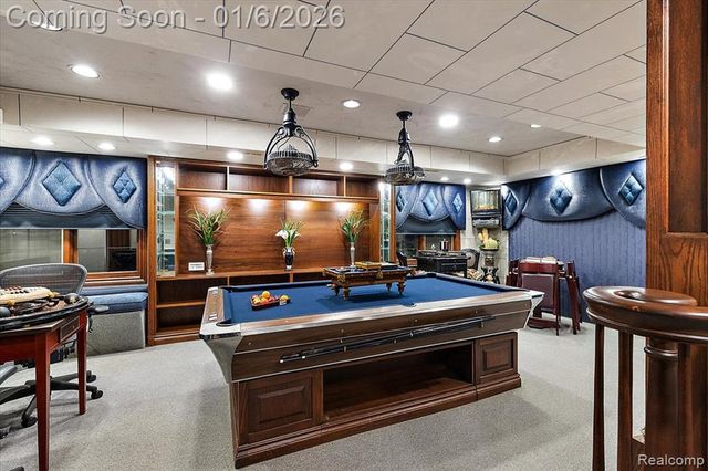 7310 Sandy Creek Lane, Bloomfield Hills, MI 48301