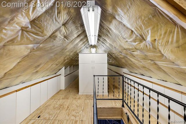 7310 Sandy Creek Lane, Bloomfield Hills, MI 48301