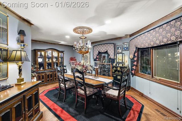 7310 Sandy Creek Lane, Bloomfield Hills, MI 48301