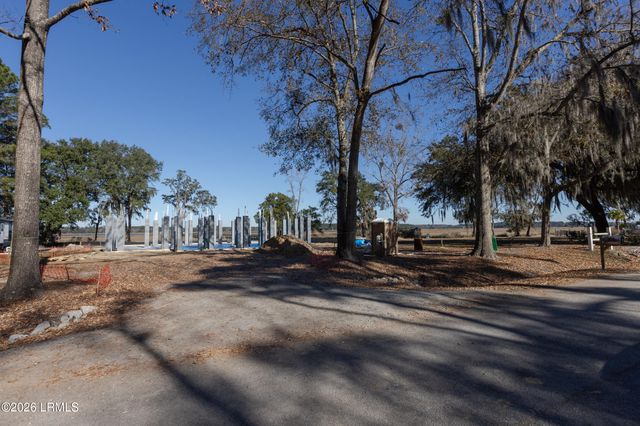 20 Crystal Street, Seabrook, SC 29940