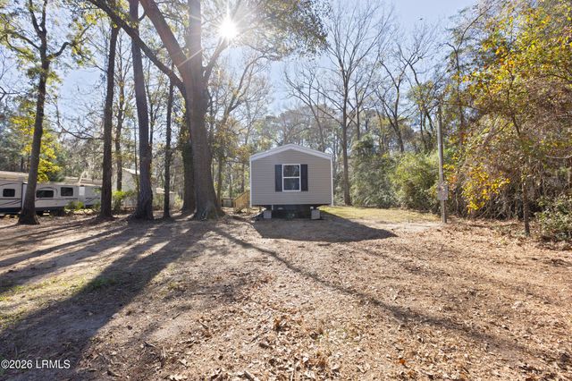 20 Crystal Street, Seabrook, SC 29940