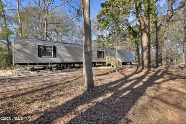 20 Crystal Street, Seabrook, SC 29940