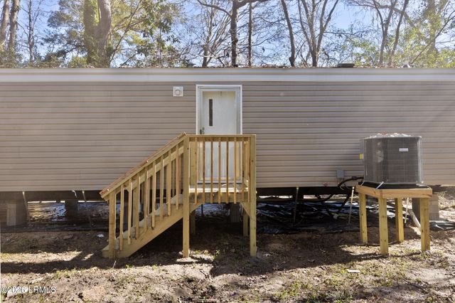 20 Crystal Street, Seabrook, SC 29940