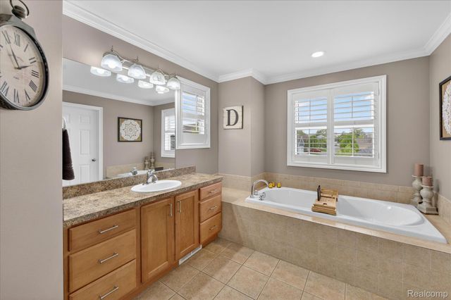 744 Constitution Street, Canton Charter Township, MI 48188