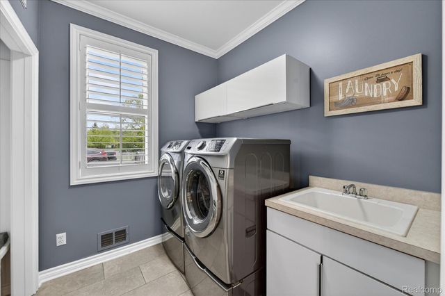 744 Constitution Street, Canton Charter Township, MI 48188