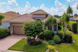 6718 Crowned Eagle LN, Naples, FL 34113