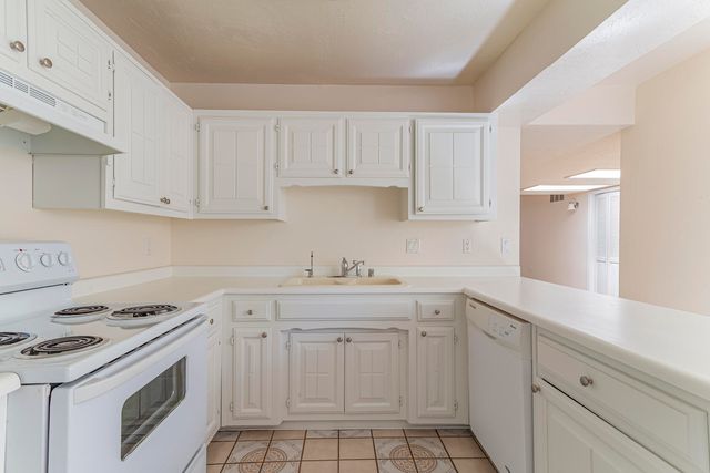 2908 Candelita Court NE, Albuquerque, NM 87112