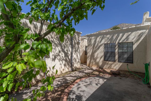 2908 Candelita Court NE, Albuquerque, NM 87112