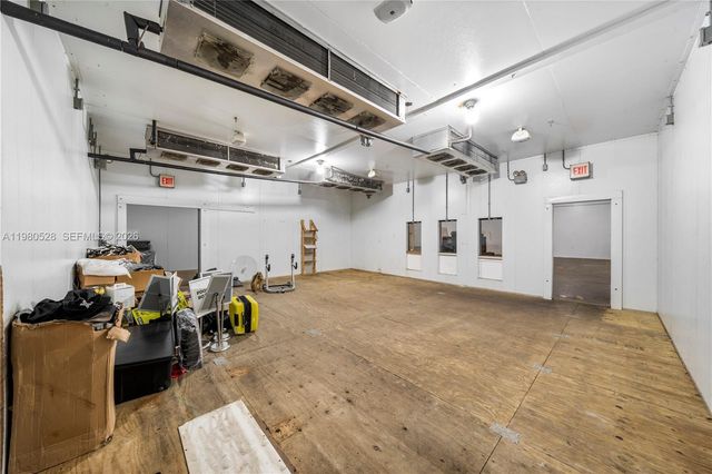 2585 NW 21st Ter, Miami, FL 33142