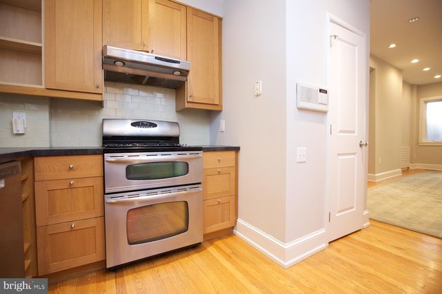 421 S 20TH ST, Philadelphia, PA 19146