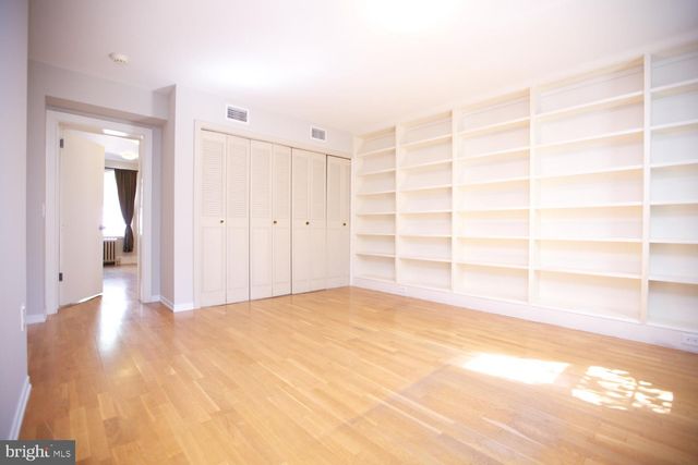421 S 20TH ST, Philadelphia, PA 19146