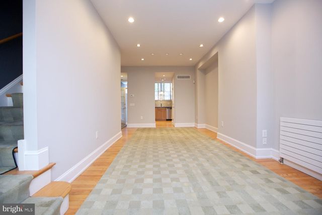 421 S 20TH ST, Philadelphia, PA 19146