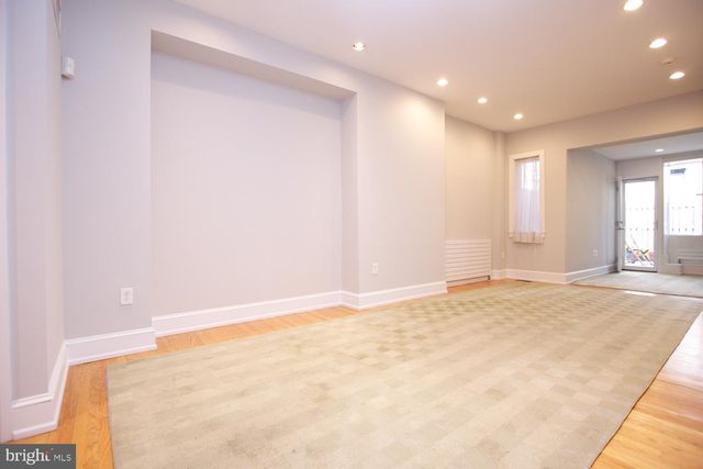 421 S 20TH ST, Philadelphia, PA 19146