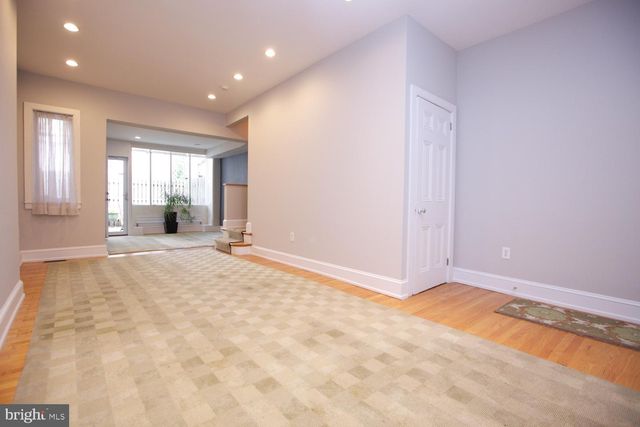 421 S 20TH ST, Philadelphia, PA 19146