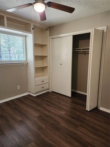 2806 Lovell DR B, Austin, TX 78723