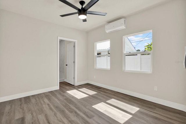1621 7TH AVENUE N, St Petersburg, FL 33713