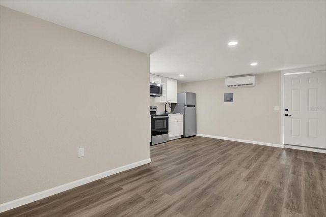 1621 7TH AVENUE N, St Petersburg, FL 33713