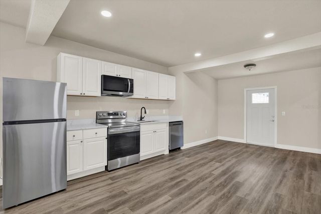 1621 7TH AVENUE N, St Petersburg, FL 33713
