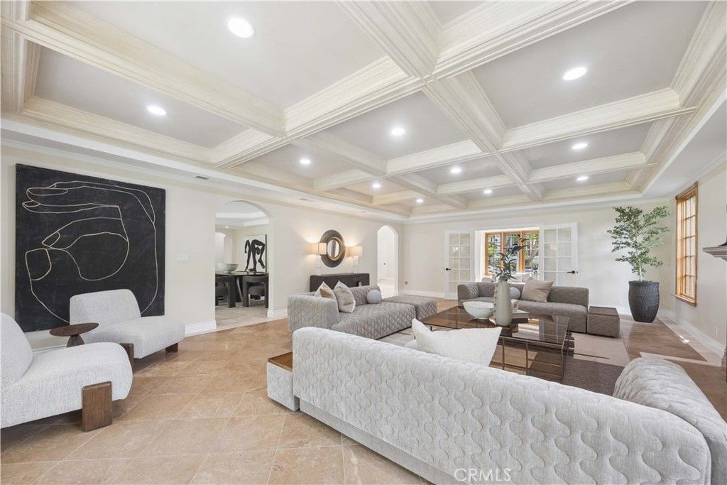 Image 12 of property listing at 341 N June, Los Angeles, CA 90004