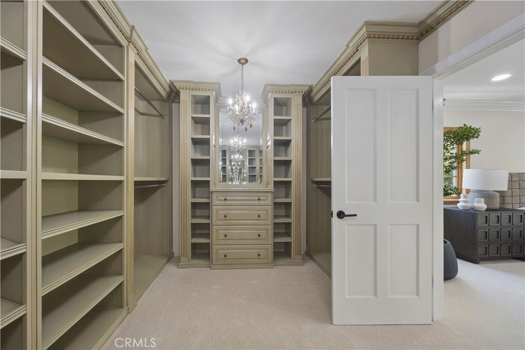 Image 36 of property listing at 341 N June, Los Angeles, CA 90004