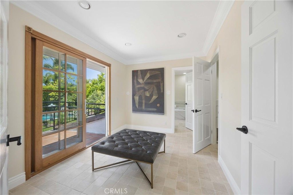 Image 45 of property listing at 341 N June, Los Angeles, CA 90004