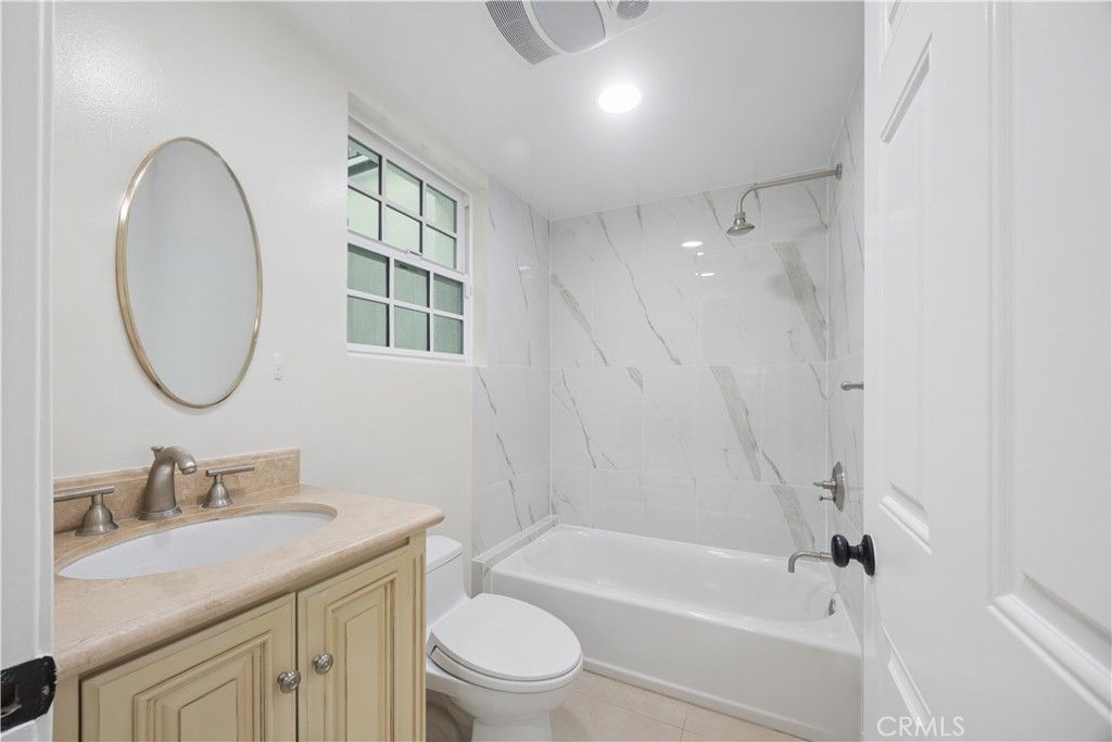 Image 49 of property listing at 341 N June, Los Angeles, CA 90004