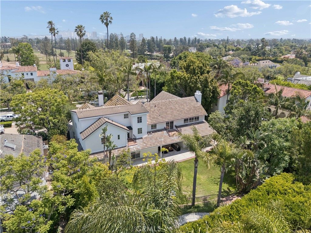 Image 58 of property listing at 341 N June, Los Angeles, CA 90004