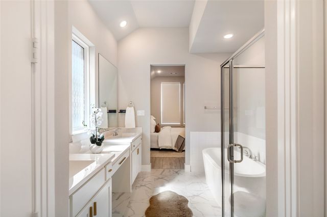 937 Rosebay Drive, Justin, TX 76247