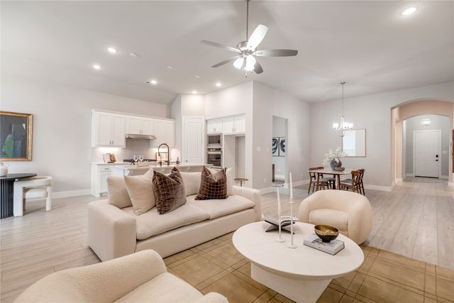 937 Rosebay Drive, Justin, TX 76247