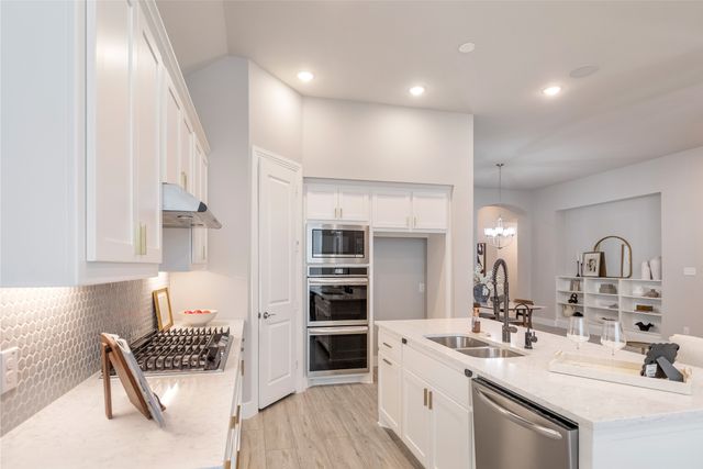 937 Rosebay Drive, Justin, TX 76247