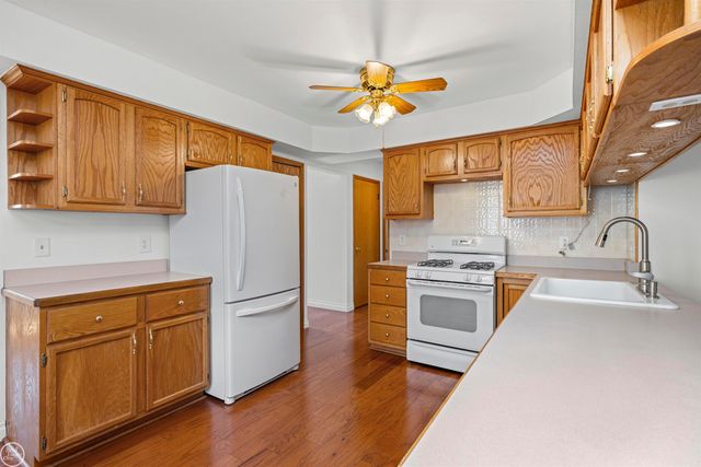 14833 Westpoint Drive, Sterling Heights, MI 48313
