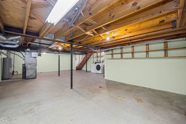 14833 Westpoint Drive, Sterling Heights, MI 48313
