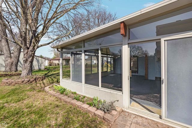 14833 Westpoint Drive, Sterling Heights, MI 48313