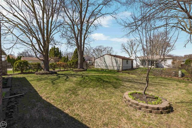 14833 Westpoint Drive, Sterling Heights, MI 48313