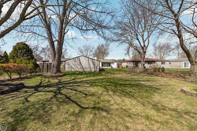 14833 Westpoint Drive, Sterling Heights, MI 48313
