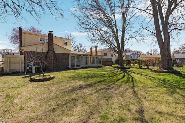 14833 Westpoint Drive, Sterling Heights, MI 48313