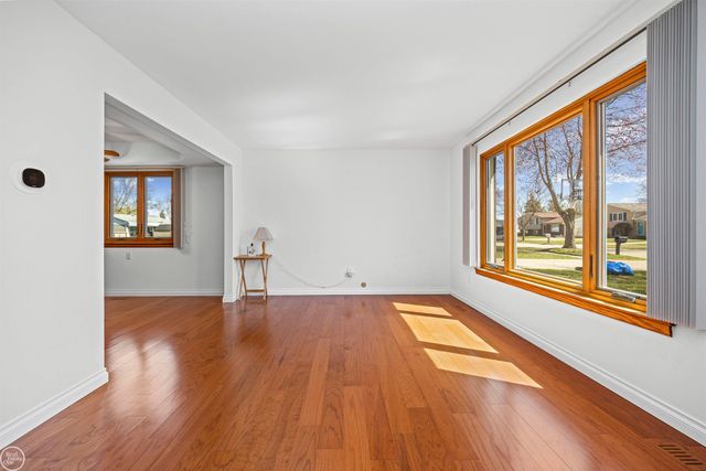 14833 Westpoint Drive, Sterling Heights, MI 48313