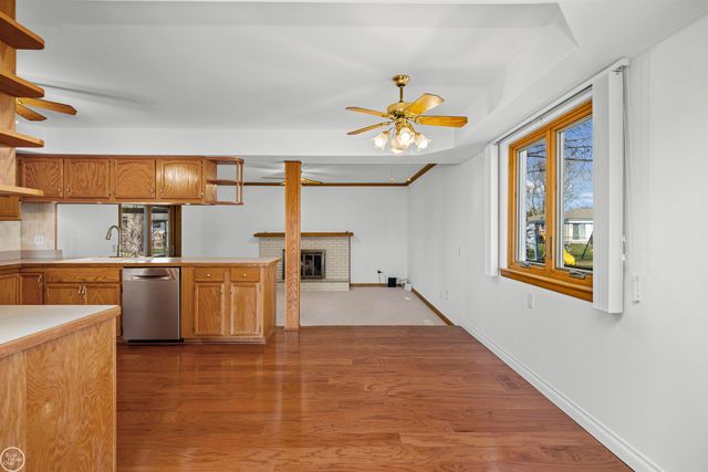 14833 Westpoint Drive, Sterling Heights, MI 48313