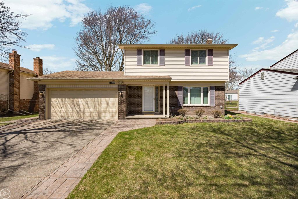 14833 Westpoint Drive, Sterling Heights, MI 48313
