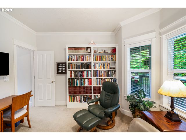 2940 SUMMIT TERRACE Dr, Eugene, OR 97405
