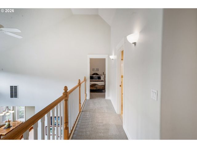 2940 SUMMIT TERRACE Dr, Eugene, OR 97405