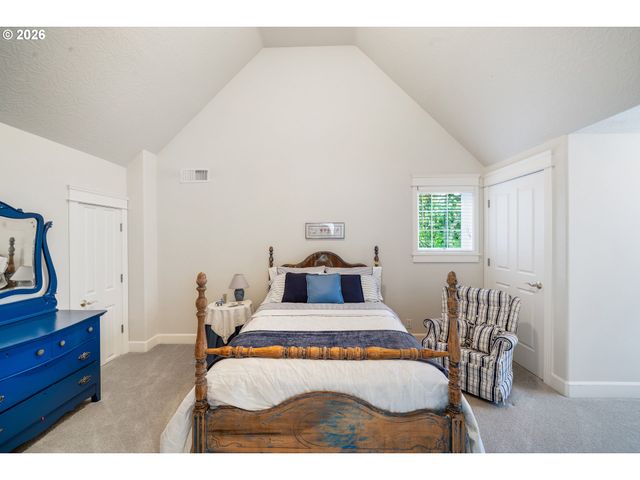 2940 SUMMIT TERRACE Dr, Eugene, OR 97405