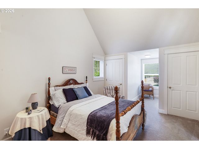 2940 SUMMIT TERRACE Dr, Eugene, OR 97405