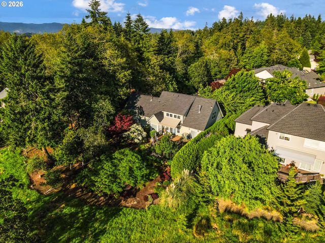 2940 SUMMIT TERRACE Dr, Eugene, OR 97405