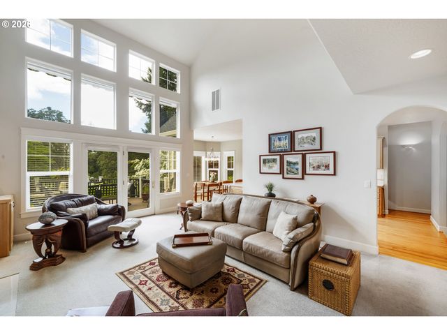 2940 SUMMIT TERRACE Dr, Eugene, OR 97405